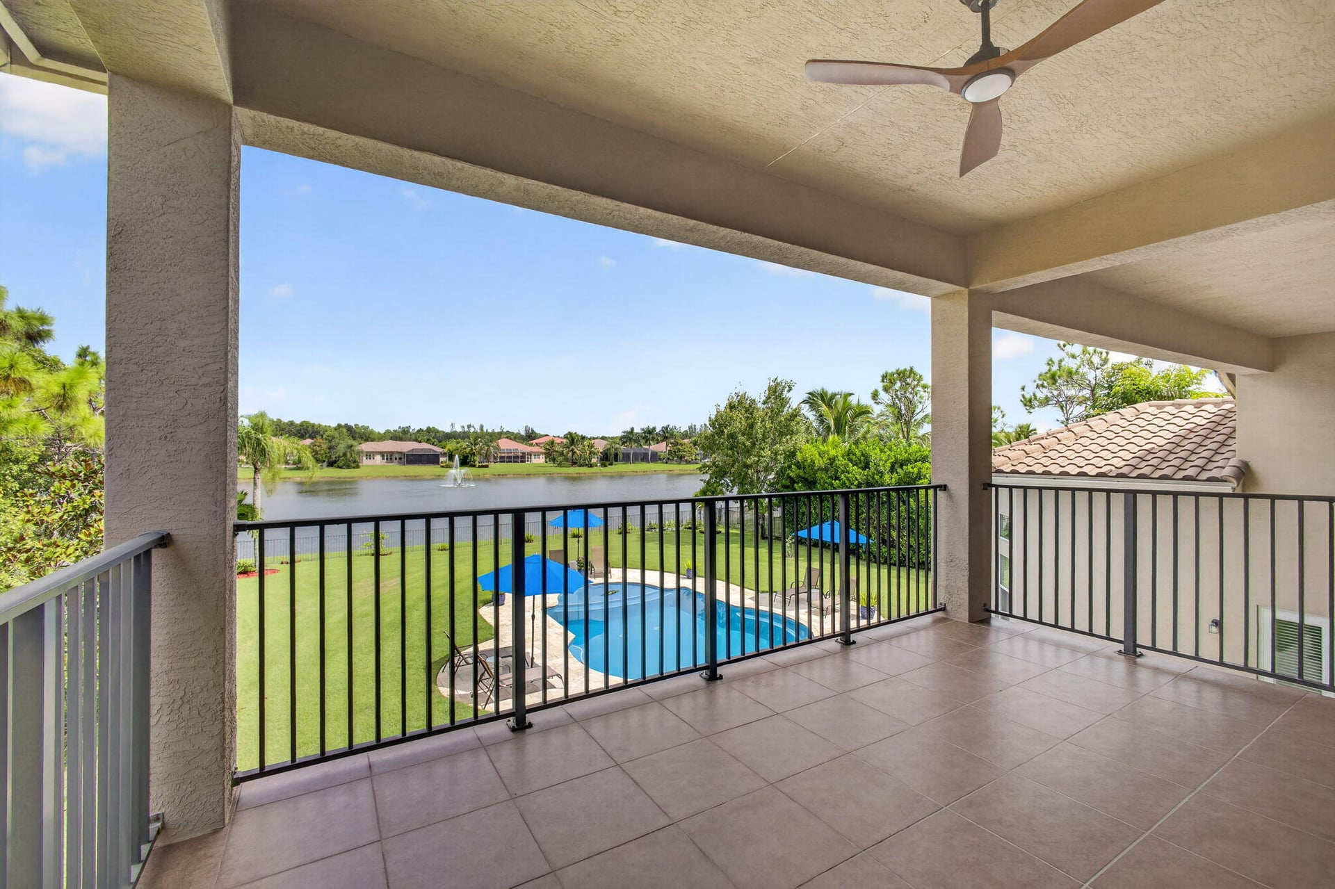 Residence photo 90