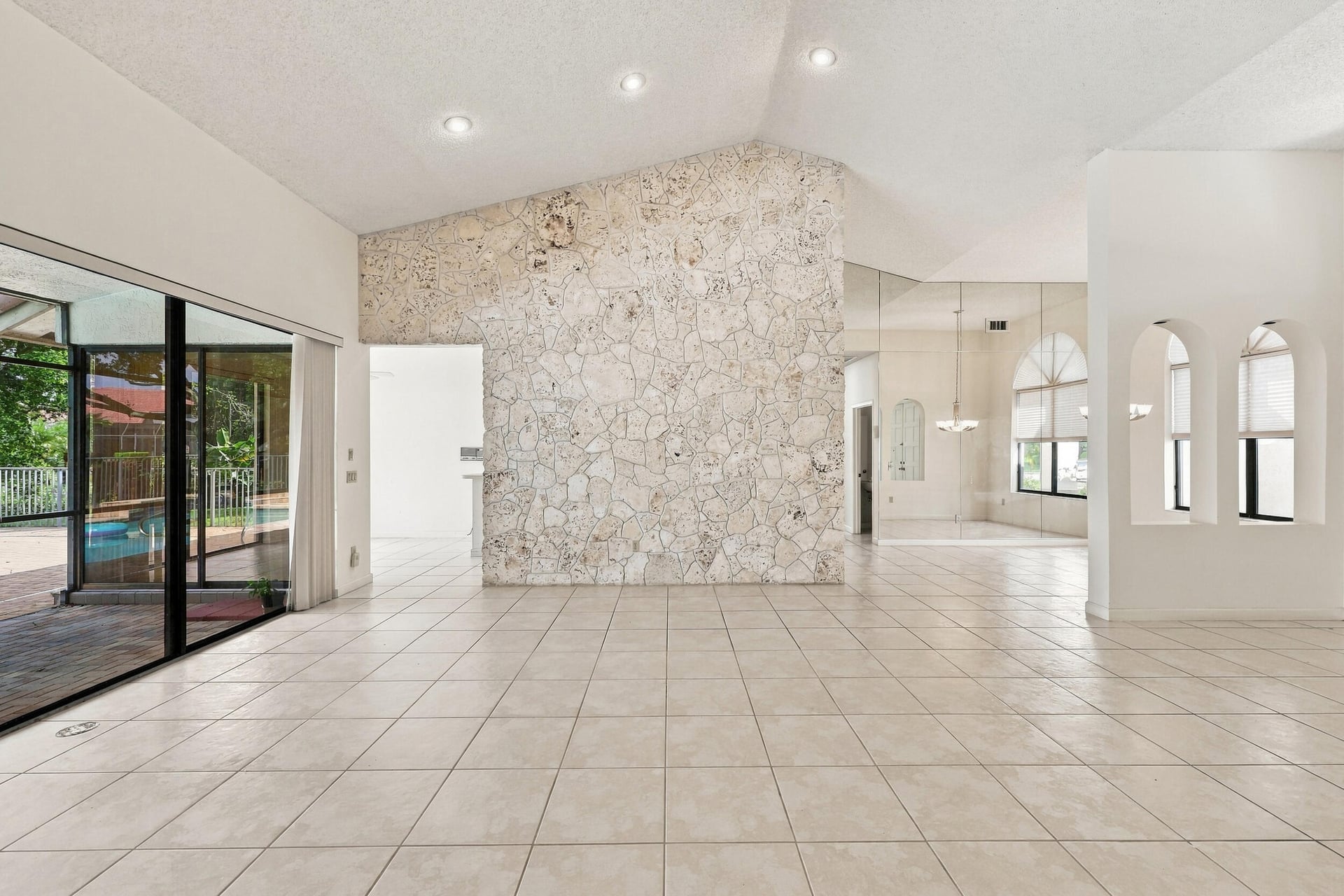Residence photo 9