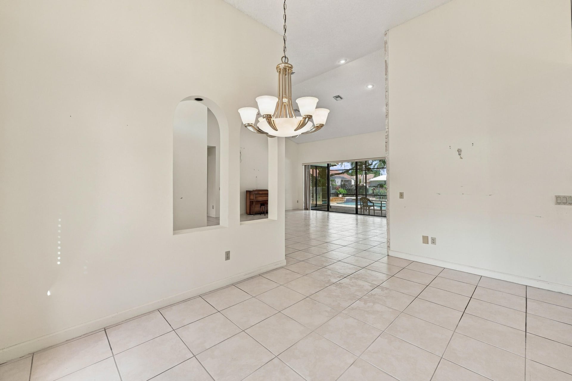 Residence photo 22