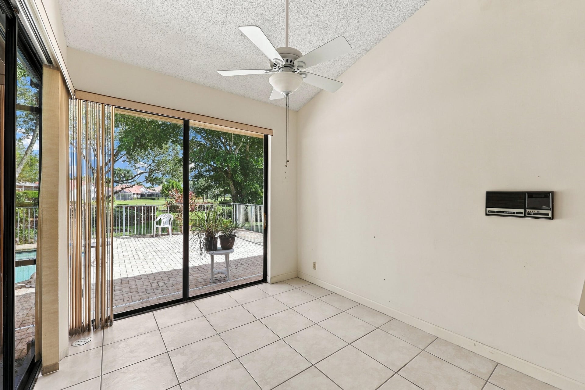 Residence photo 24