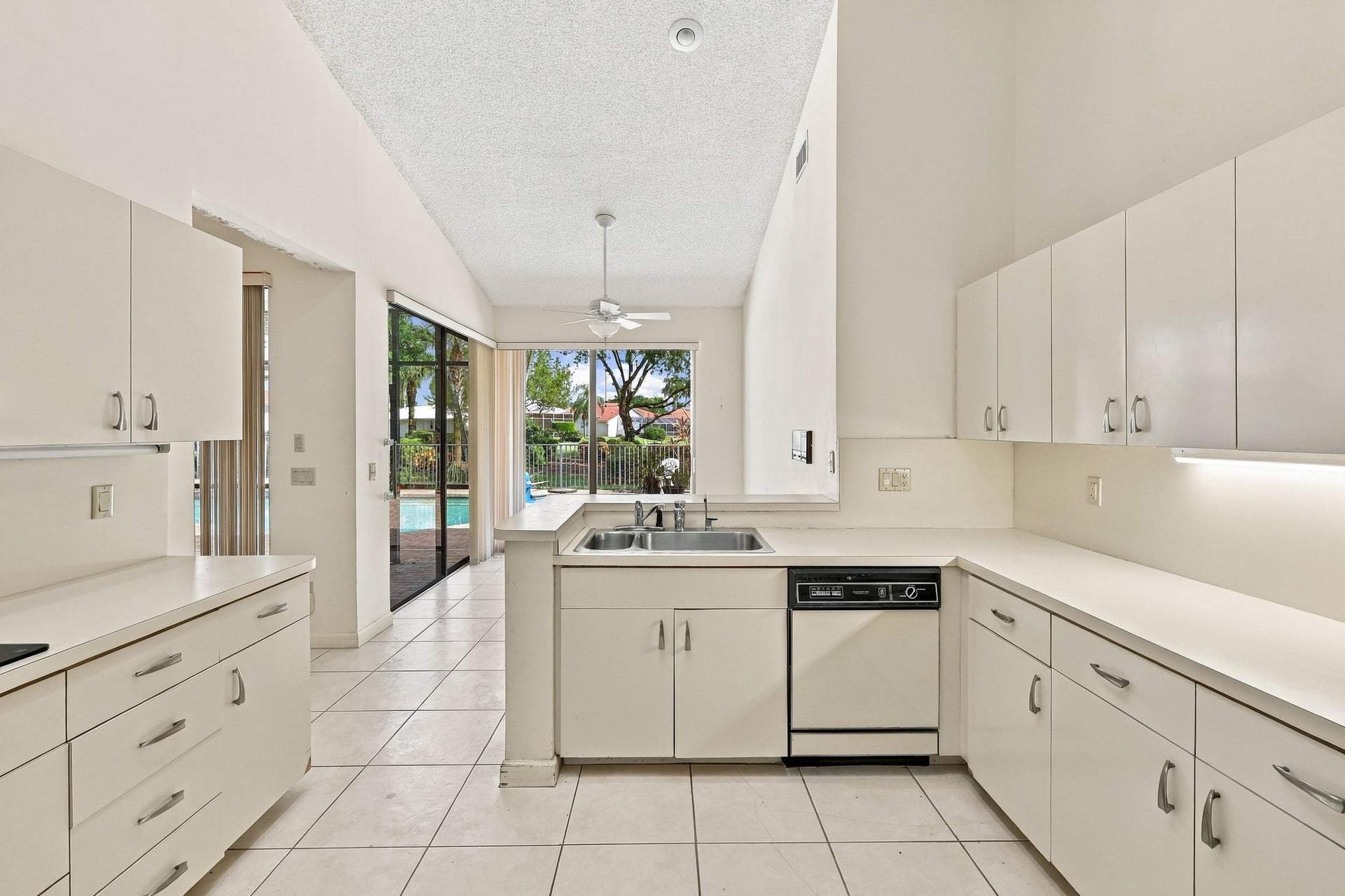 Residence photo 31