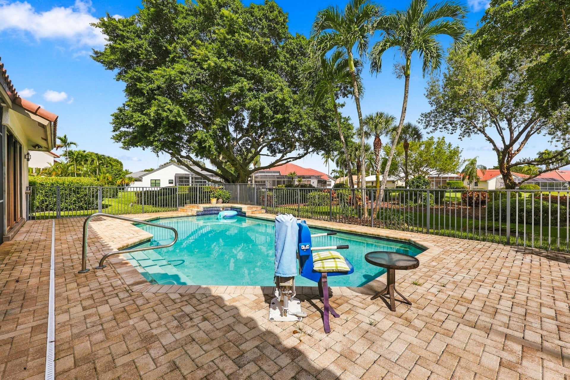 Residence photo 57