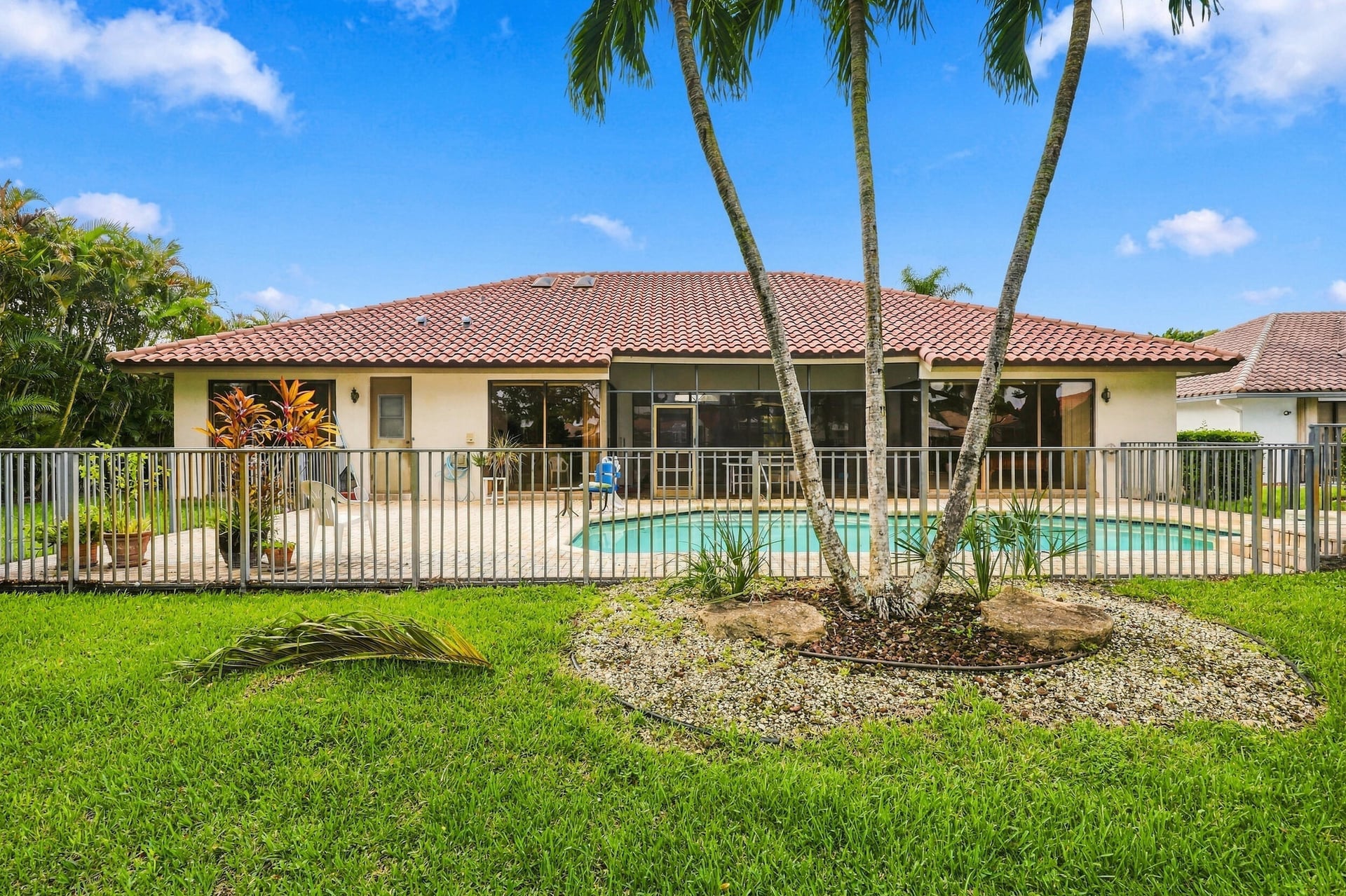 Residence photo 63
