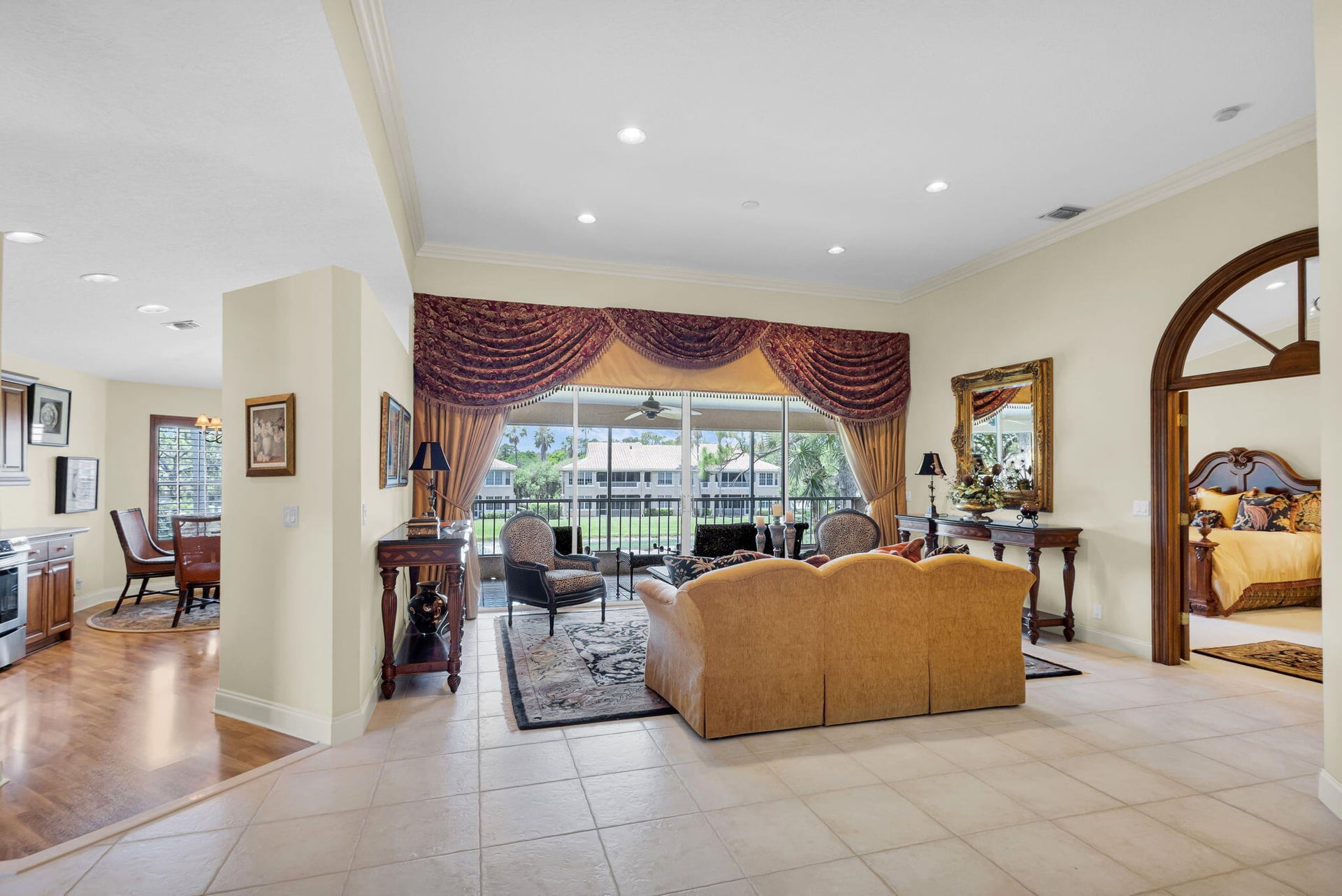 Residence photo 23