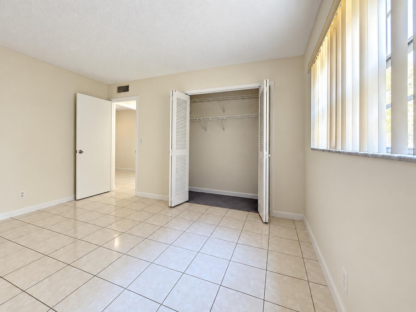 Residence photo 11