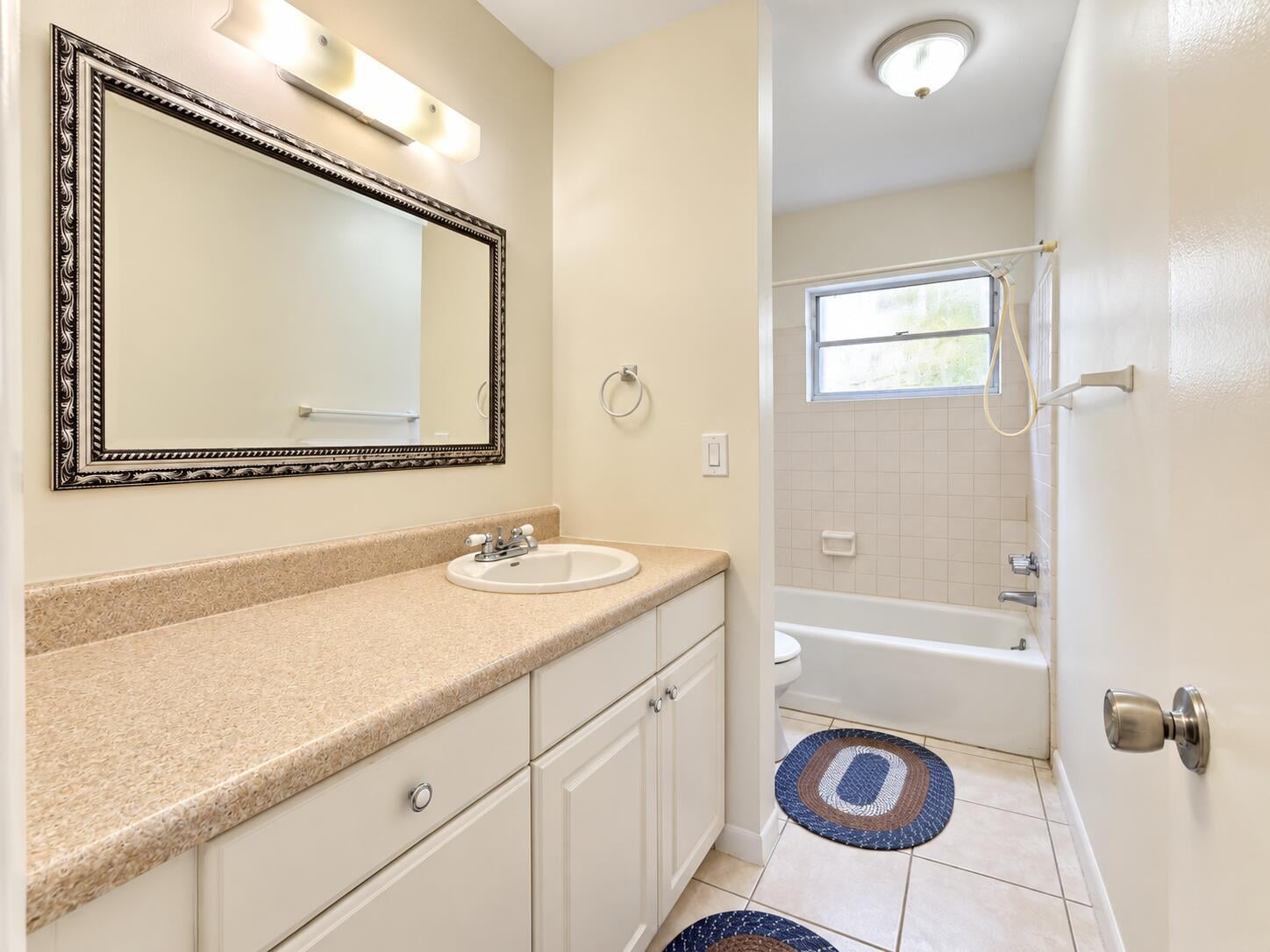 Residence photo 12