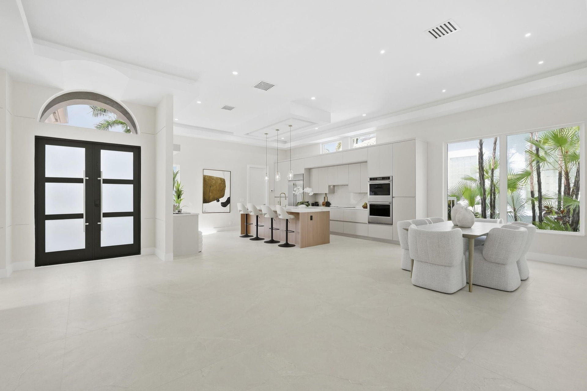 Residence photo 3