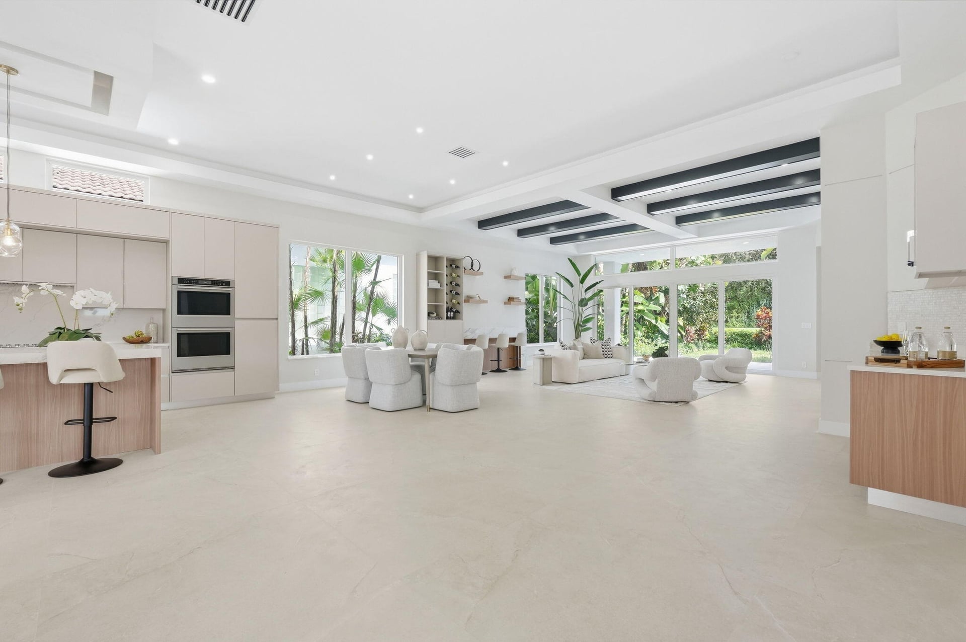 Residence photo 11