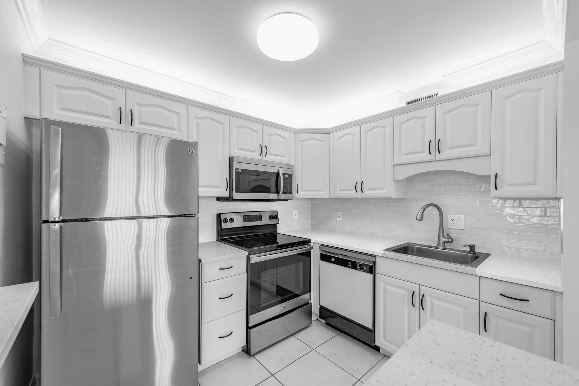 Residence photo 3