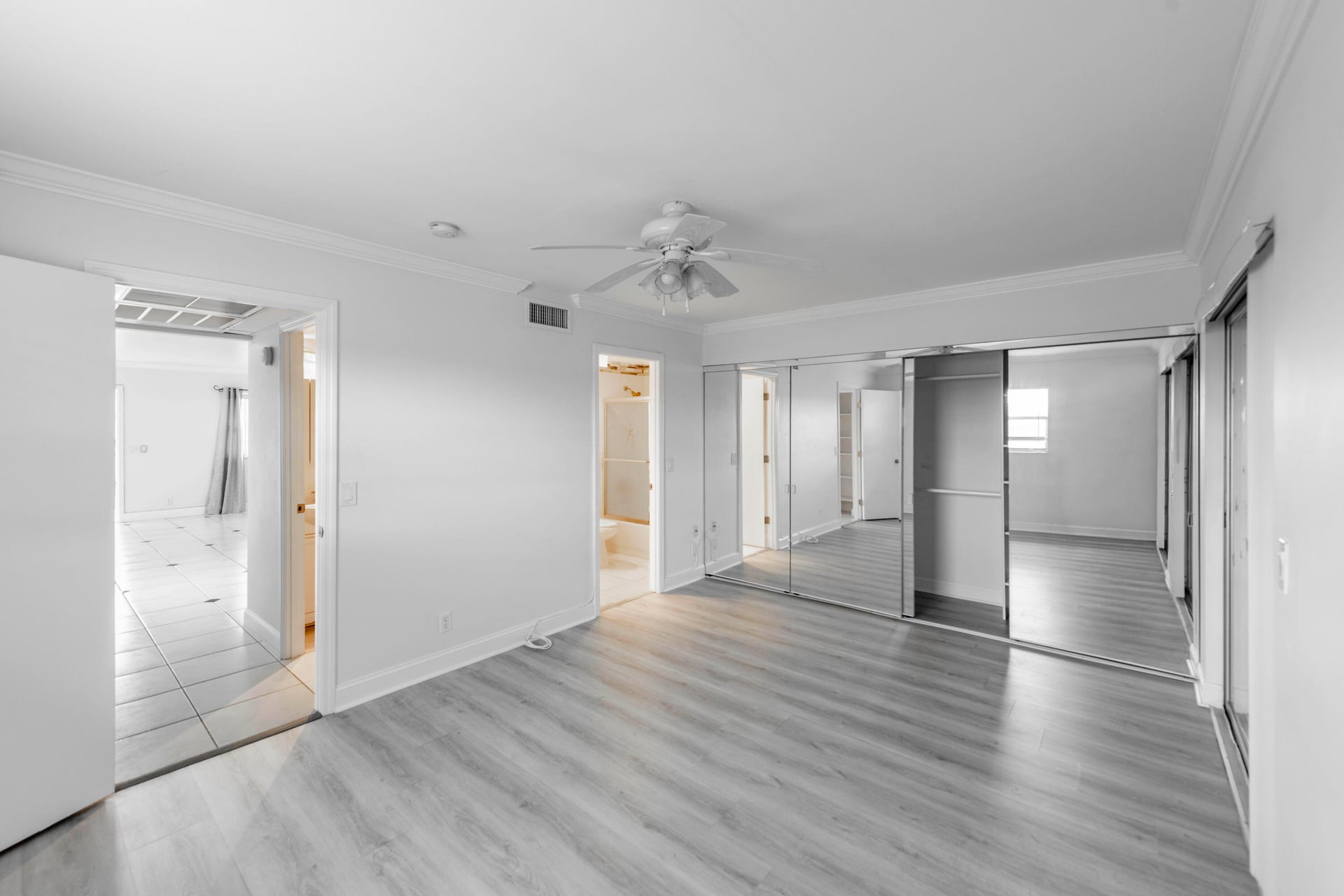 Residence photo 17