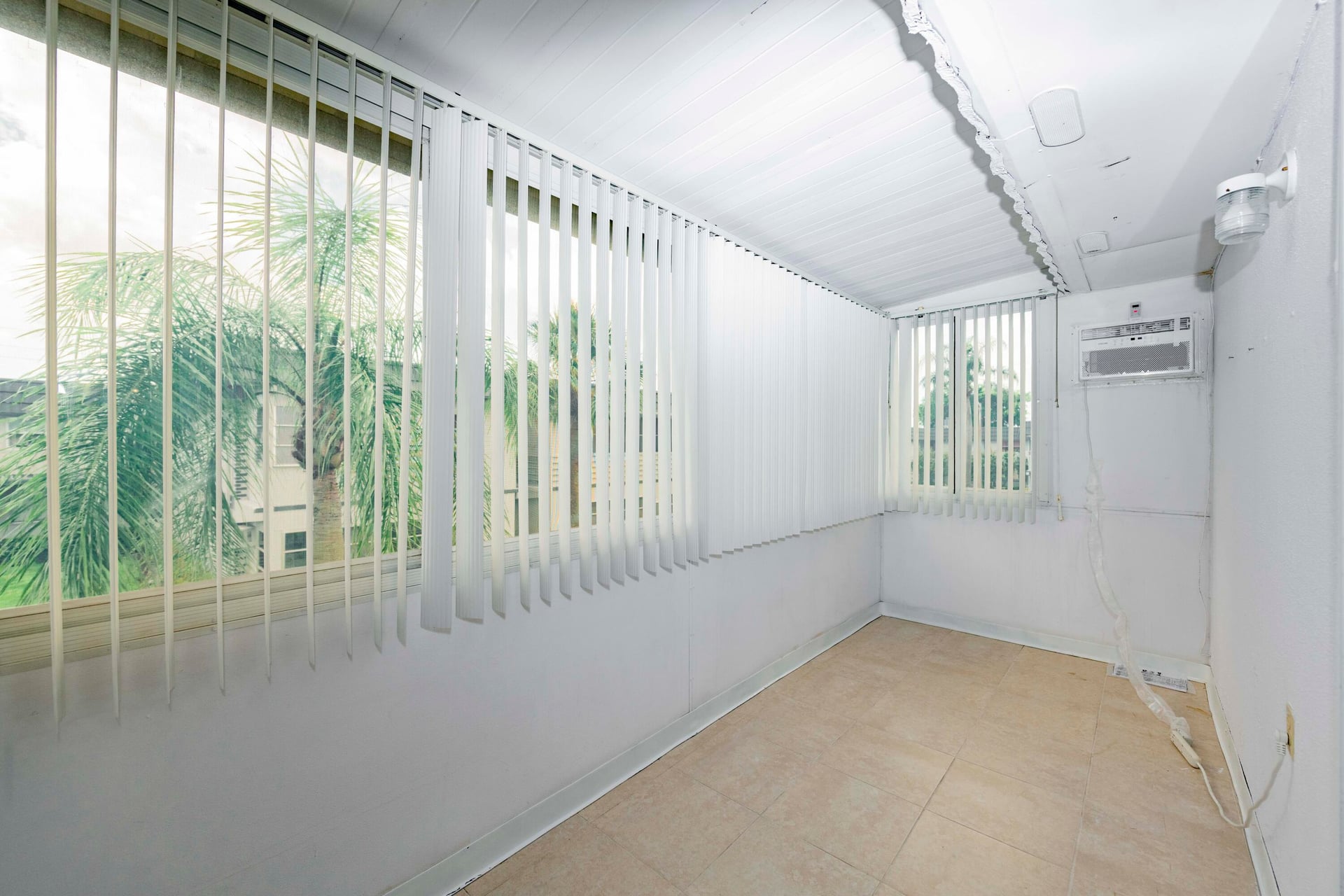Residence photo 23