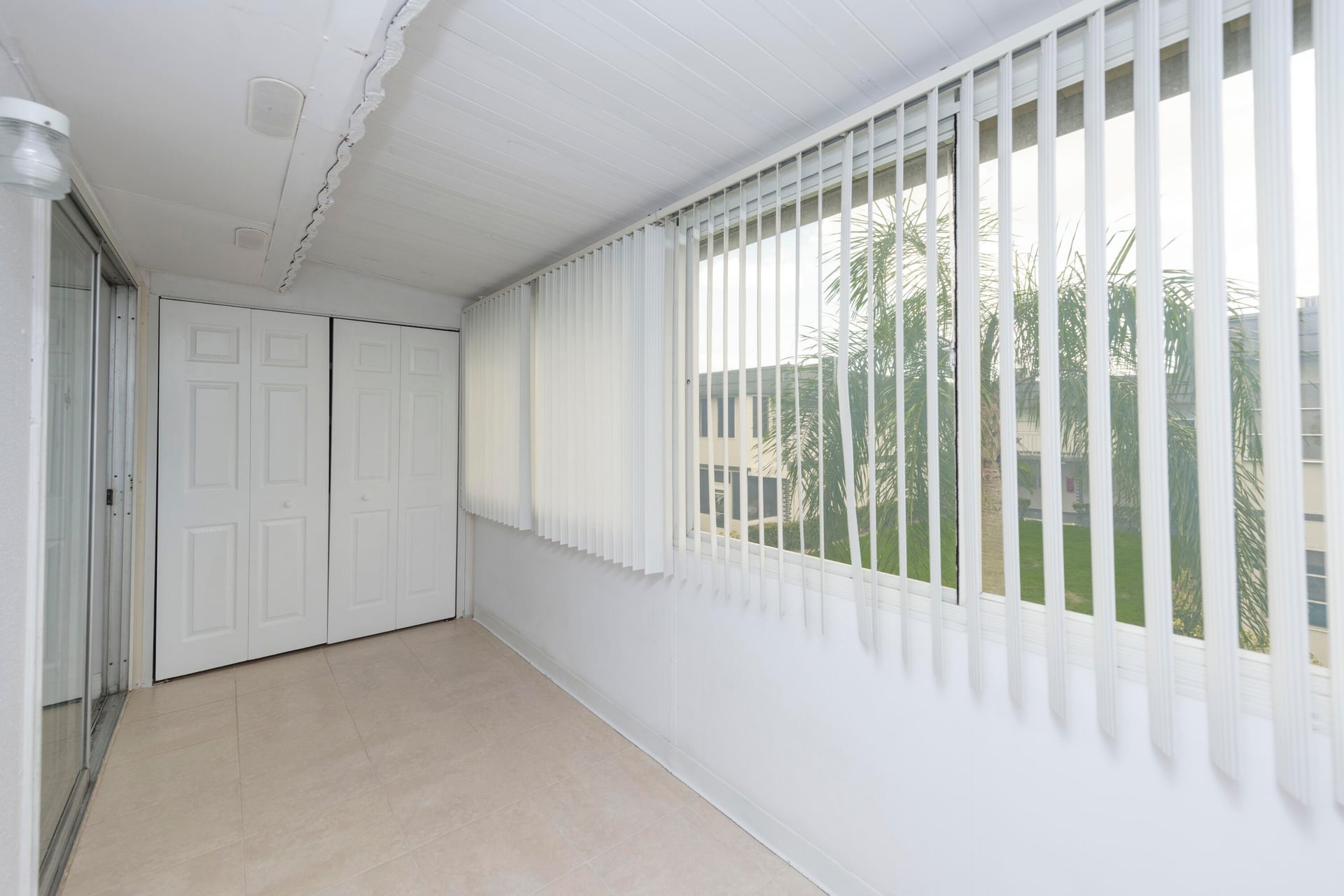 Residence photo 24