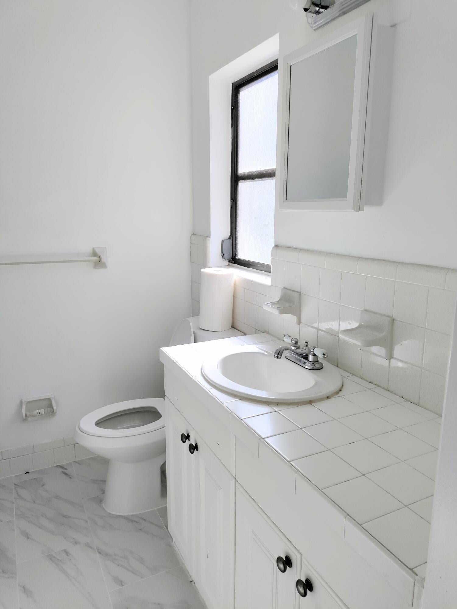 Unit 2 photo 9