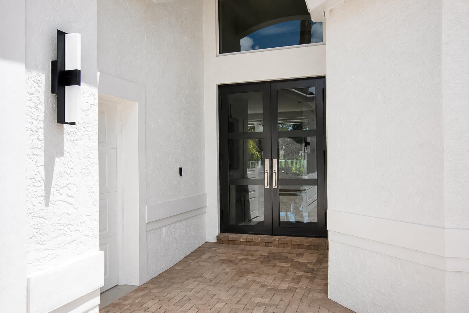 Residence photo 3