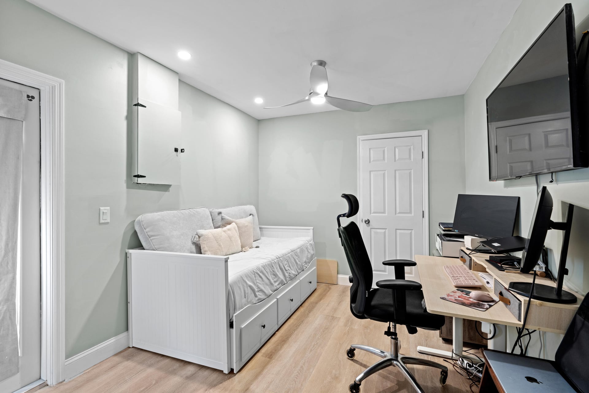 Residence photo 26
