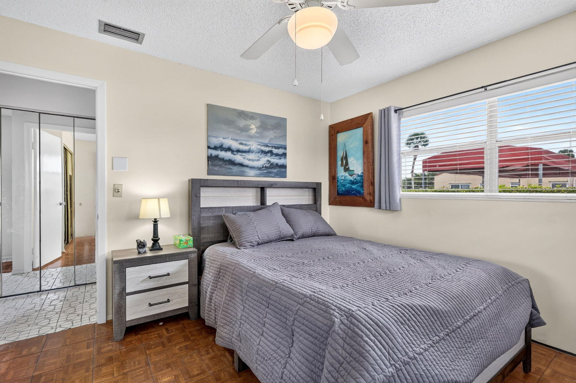 Residence photo 8