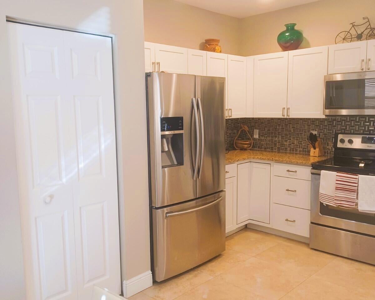  Residence photo 9