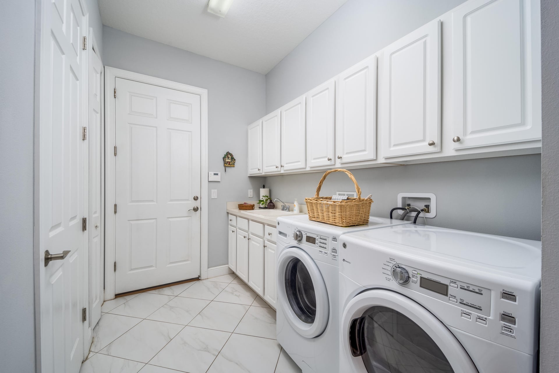  Residence photo 36