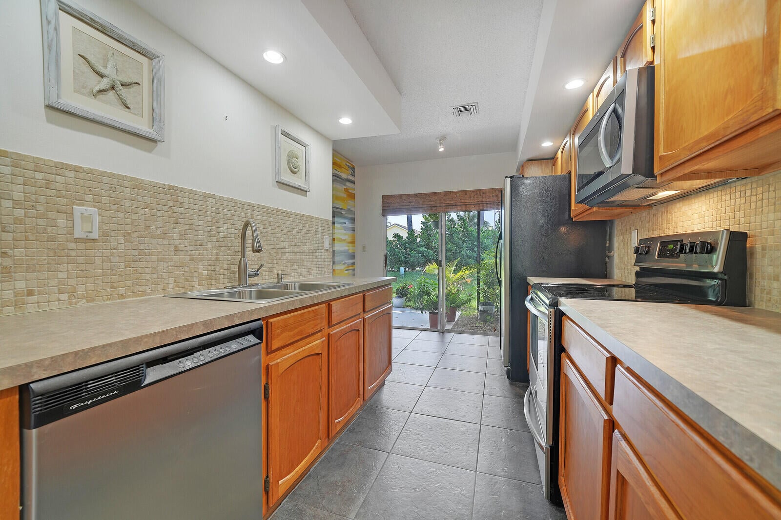  Residence photo 10