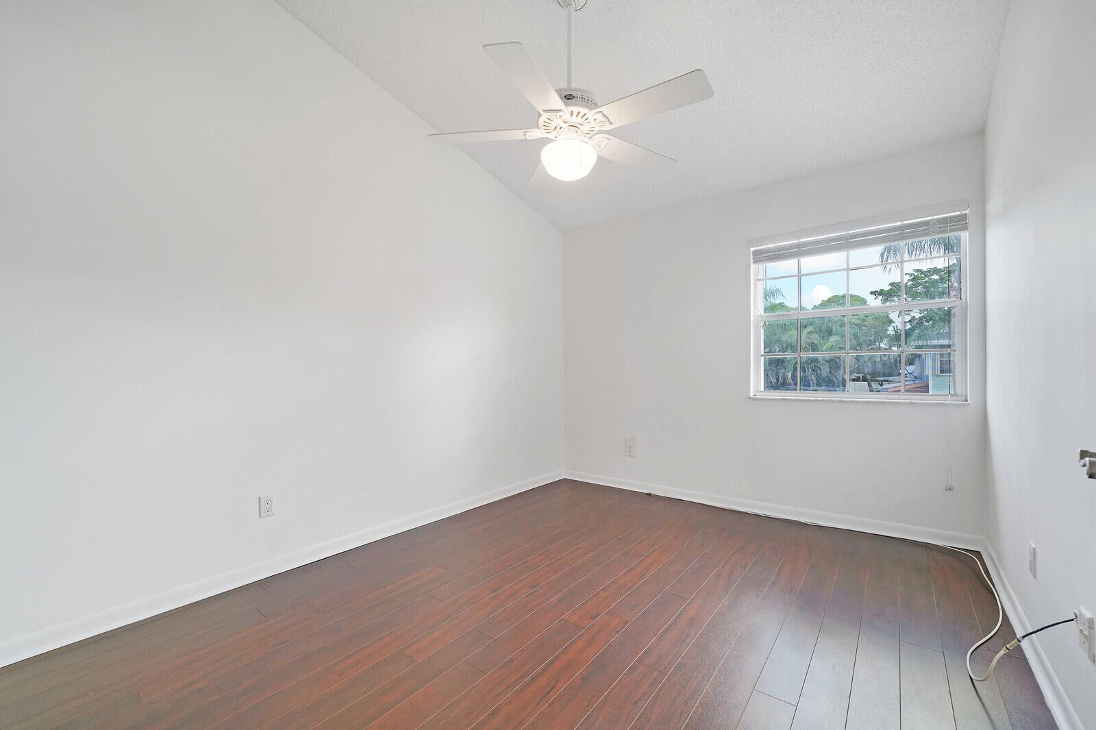  Residence photo 23