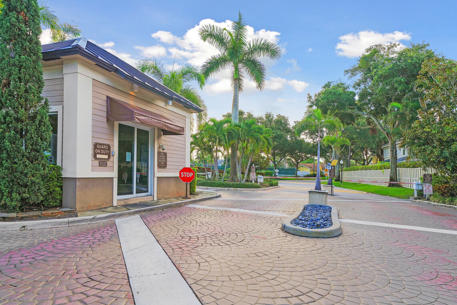  Residence photo 32