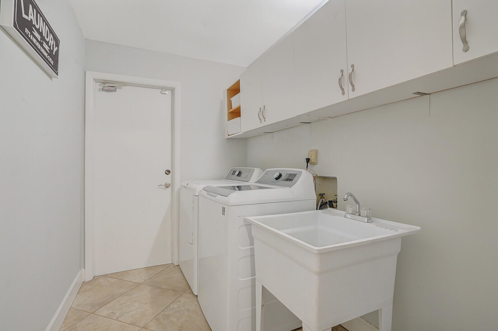  Residence photo 29
