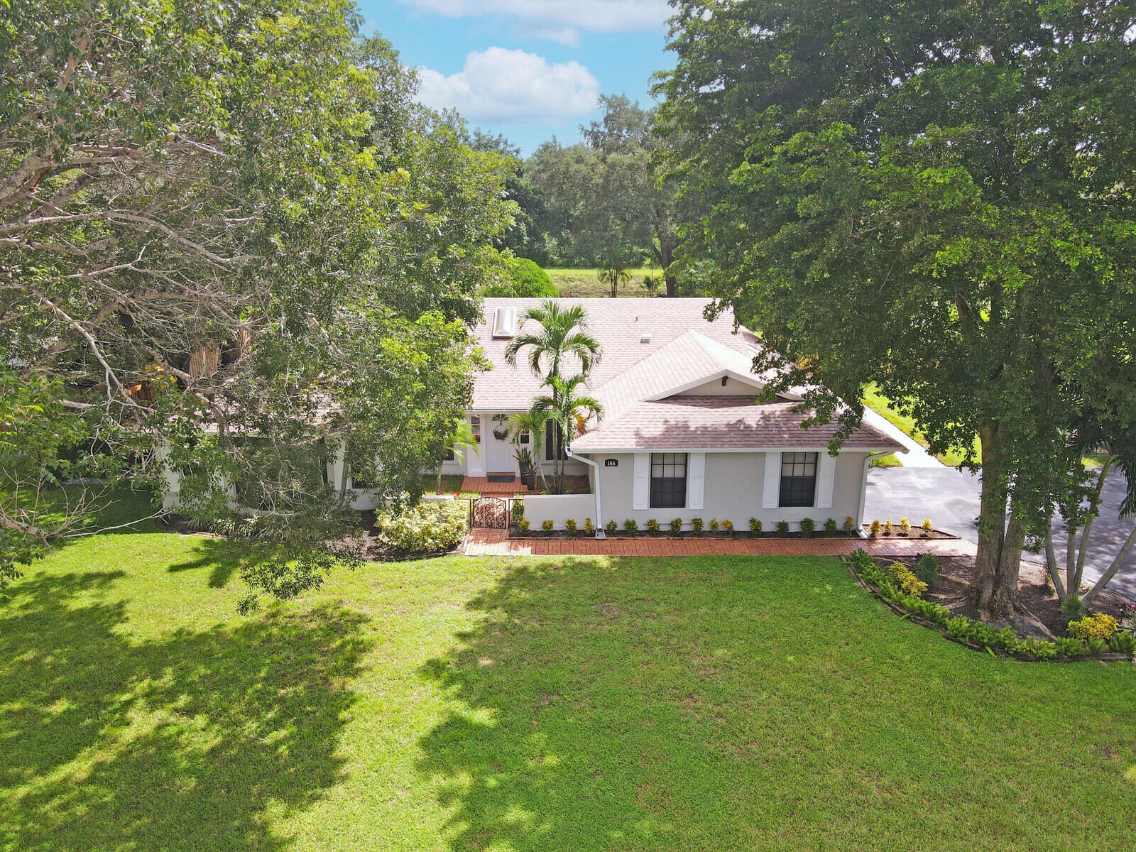  Residence photo 66