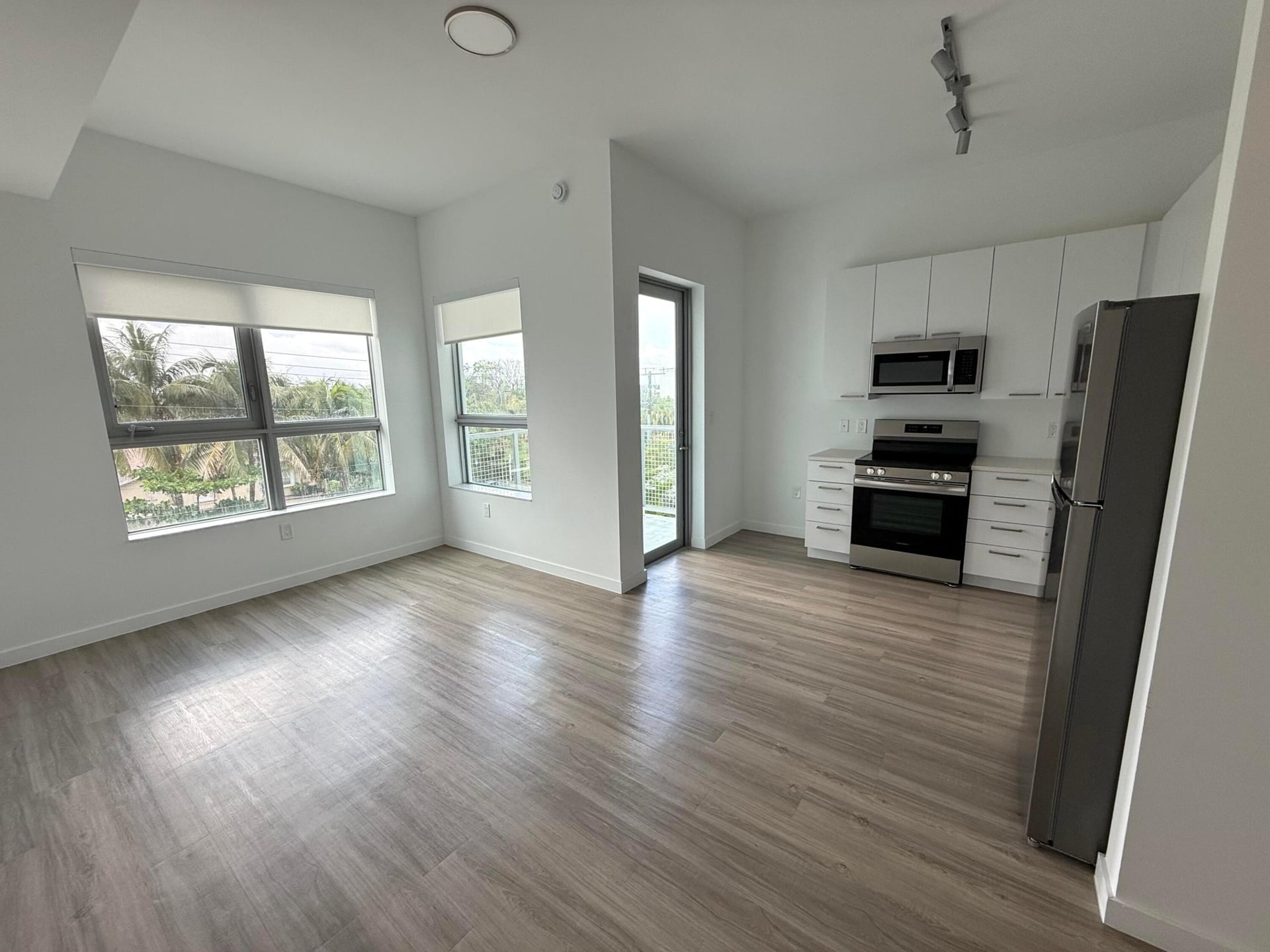 Downtown West Palm Beach Unit 321 photo 5