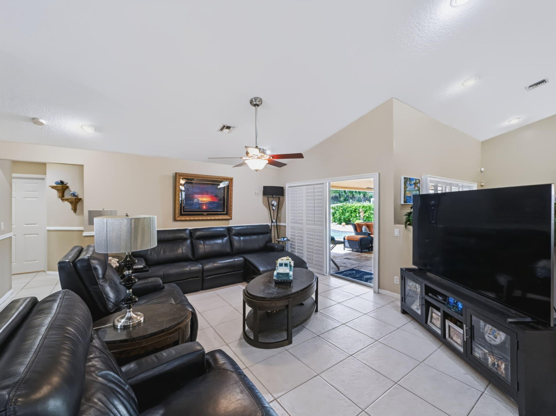  Residence photo 10