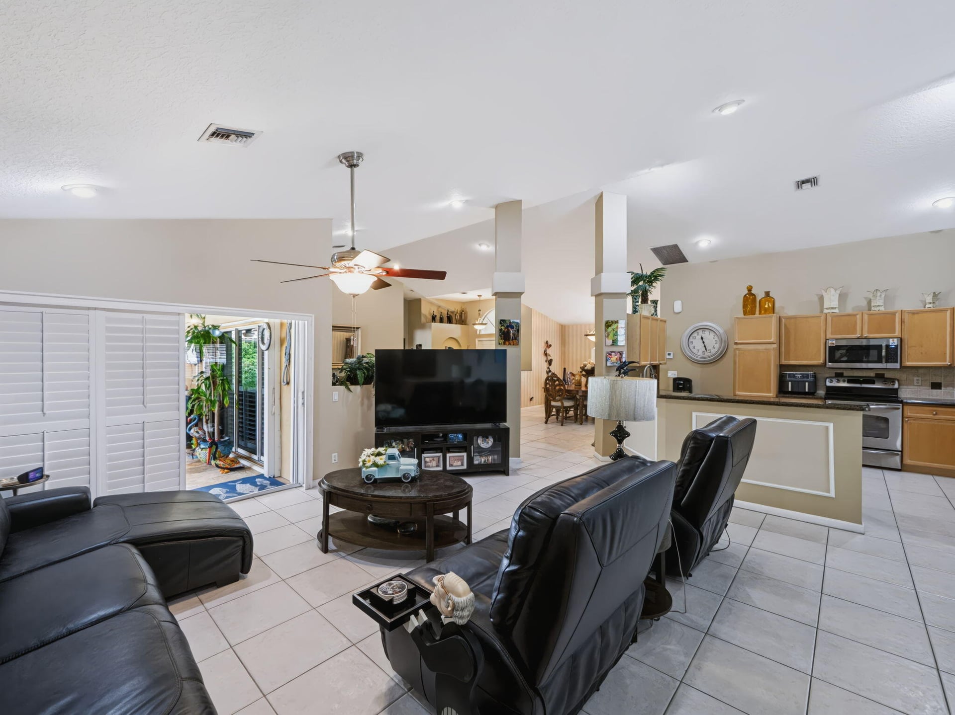  Residence photo 11