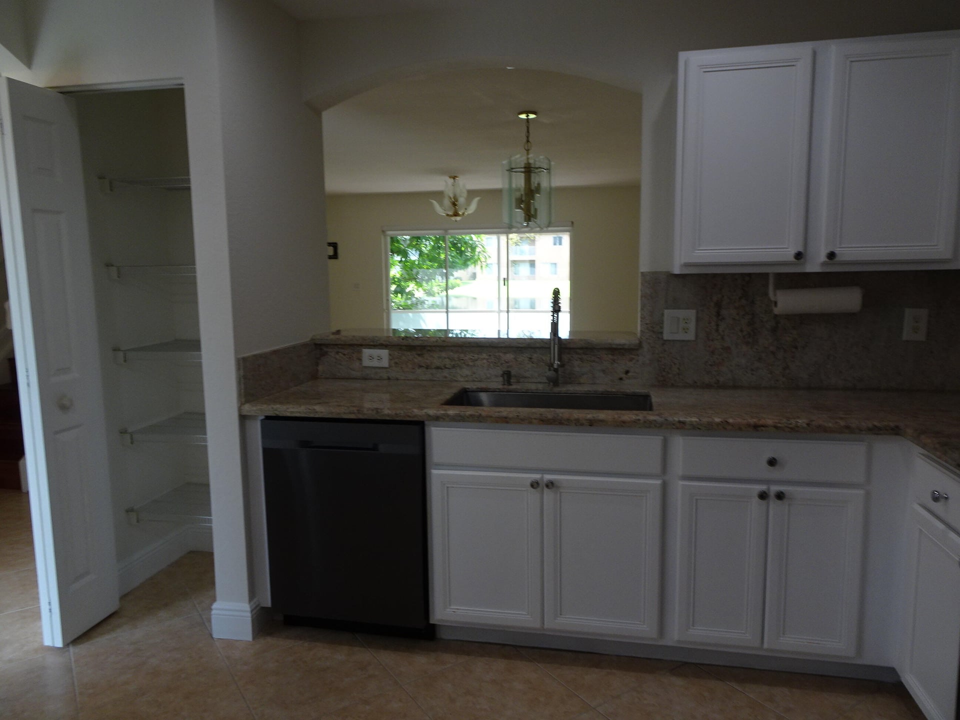  Residence photo 7
