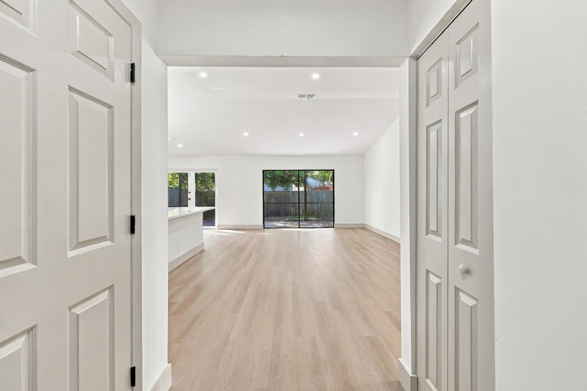  Residence photo 5