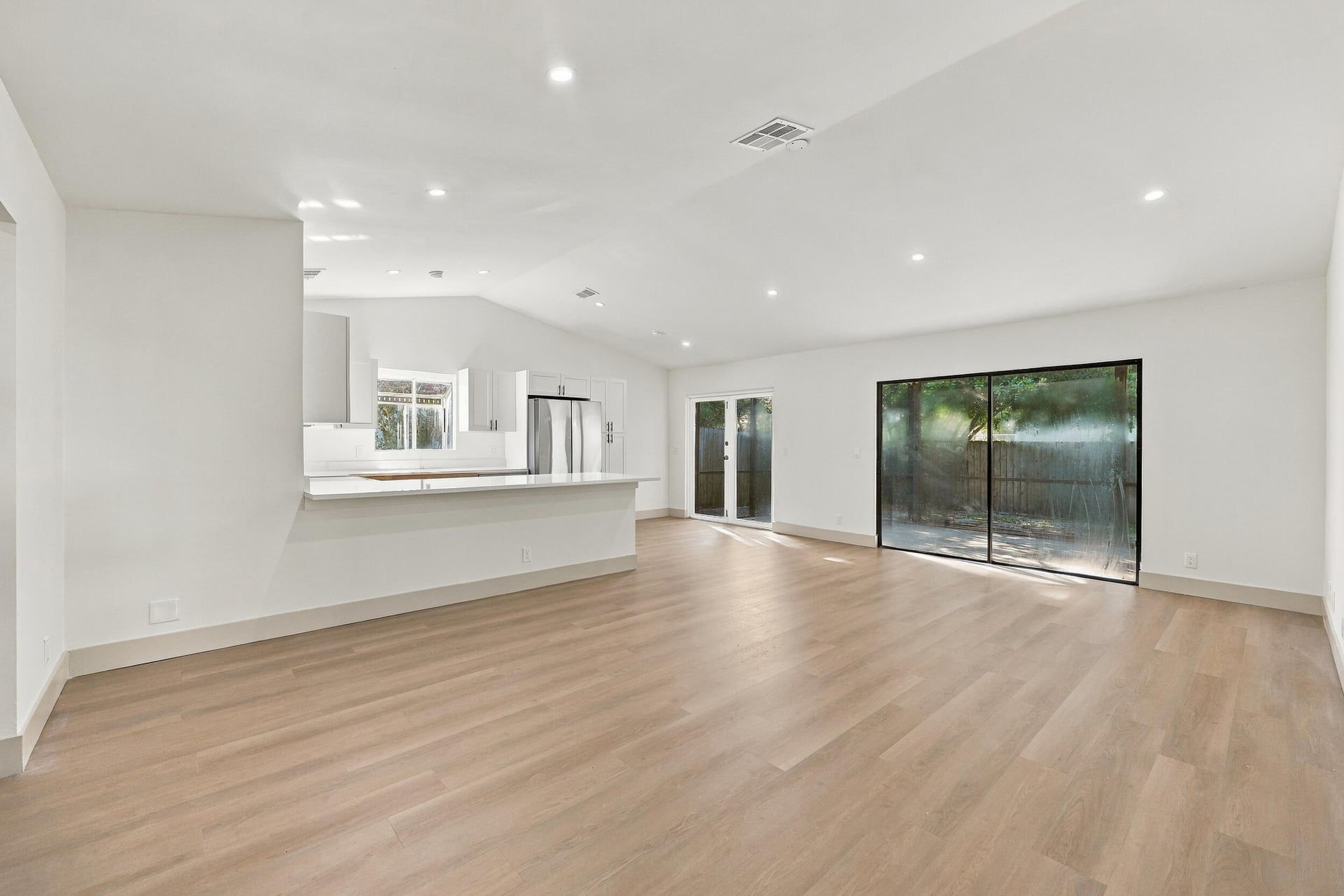  Residence photo 8