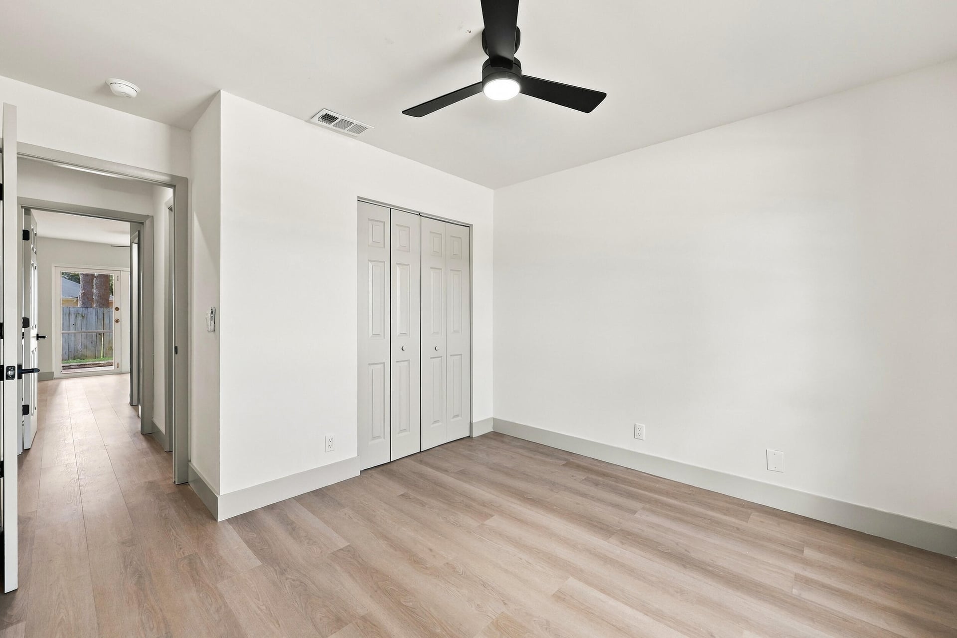  Residence photo 32