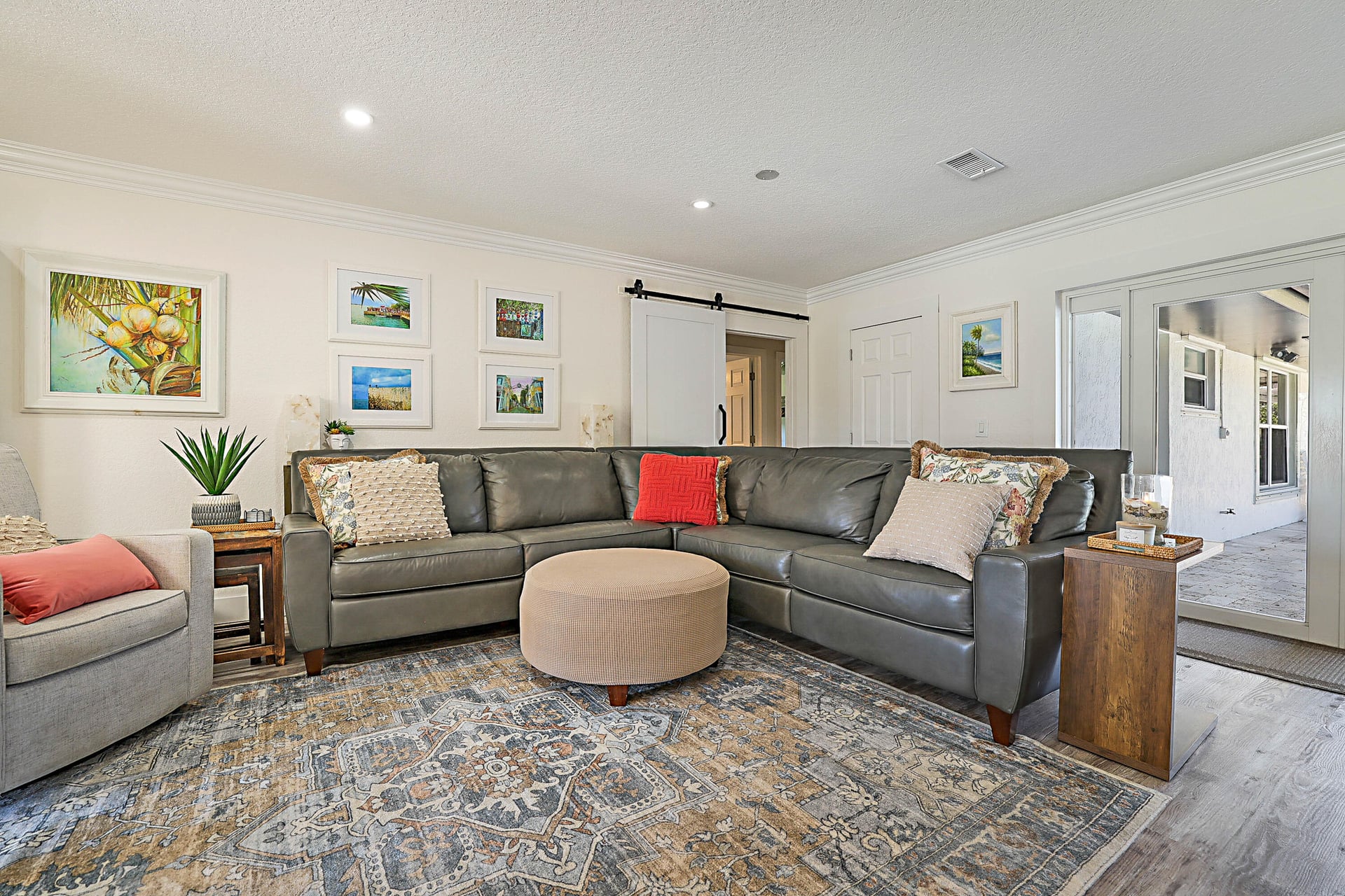 Residence photo 8