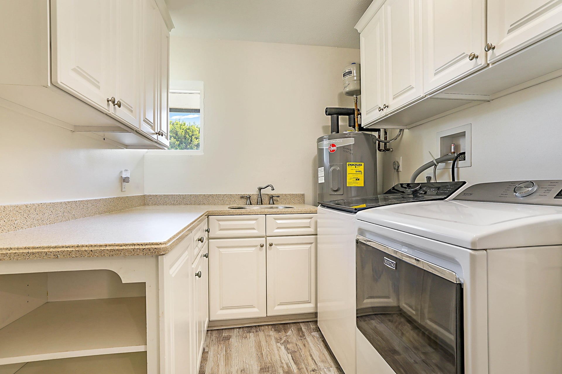 Residence photo 22