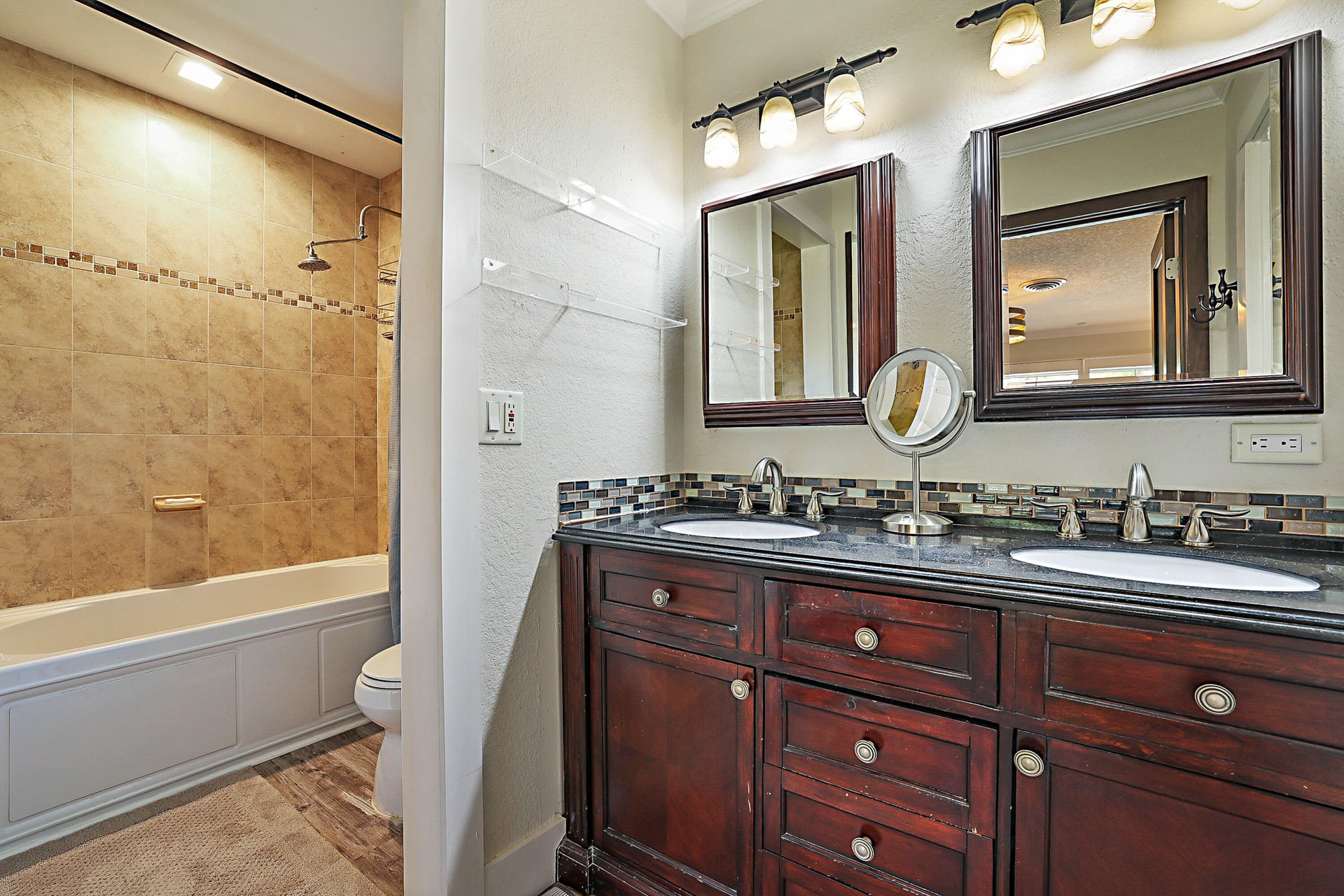 Residence photo 34