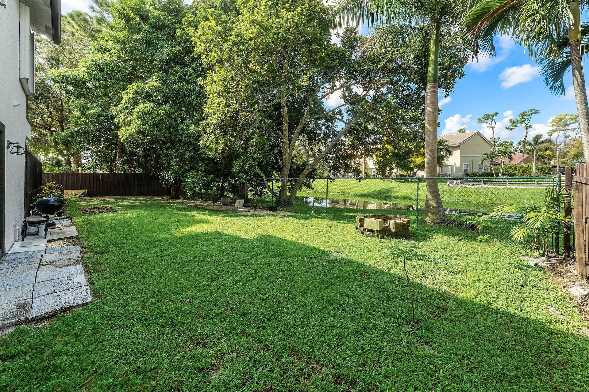  Residence photo 49