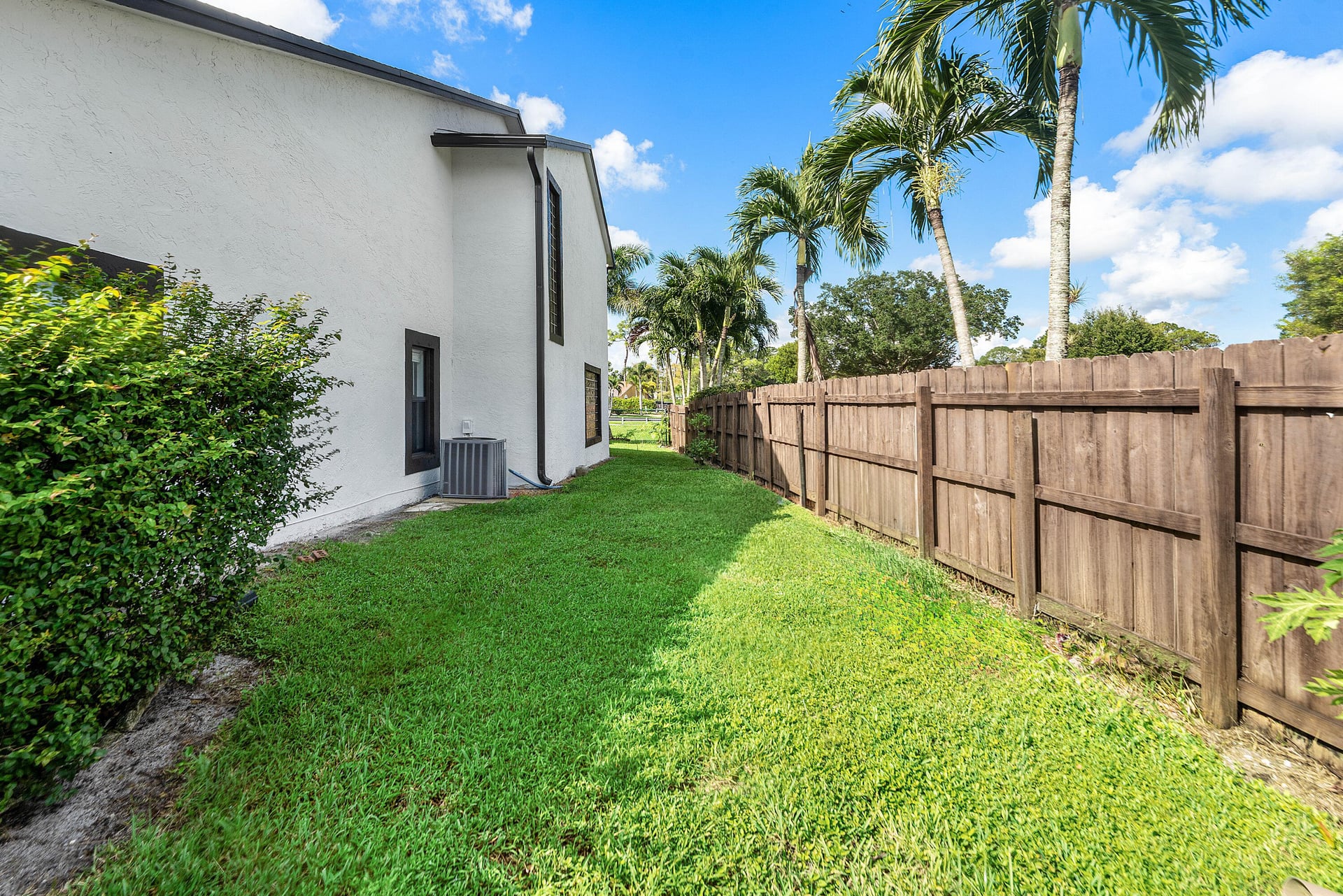  Residence photo 50