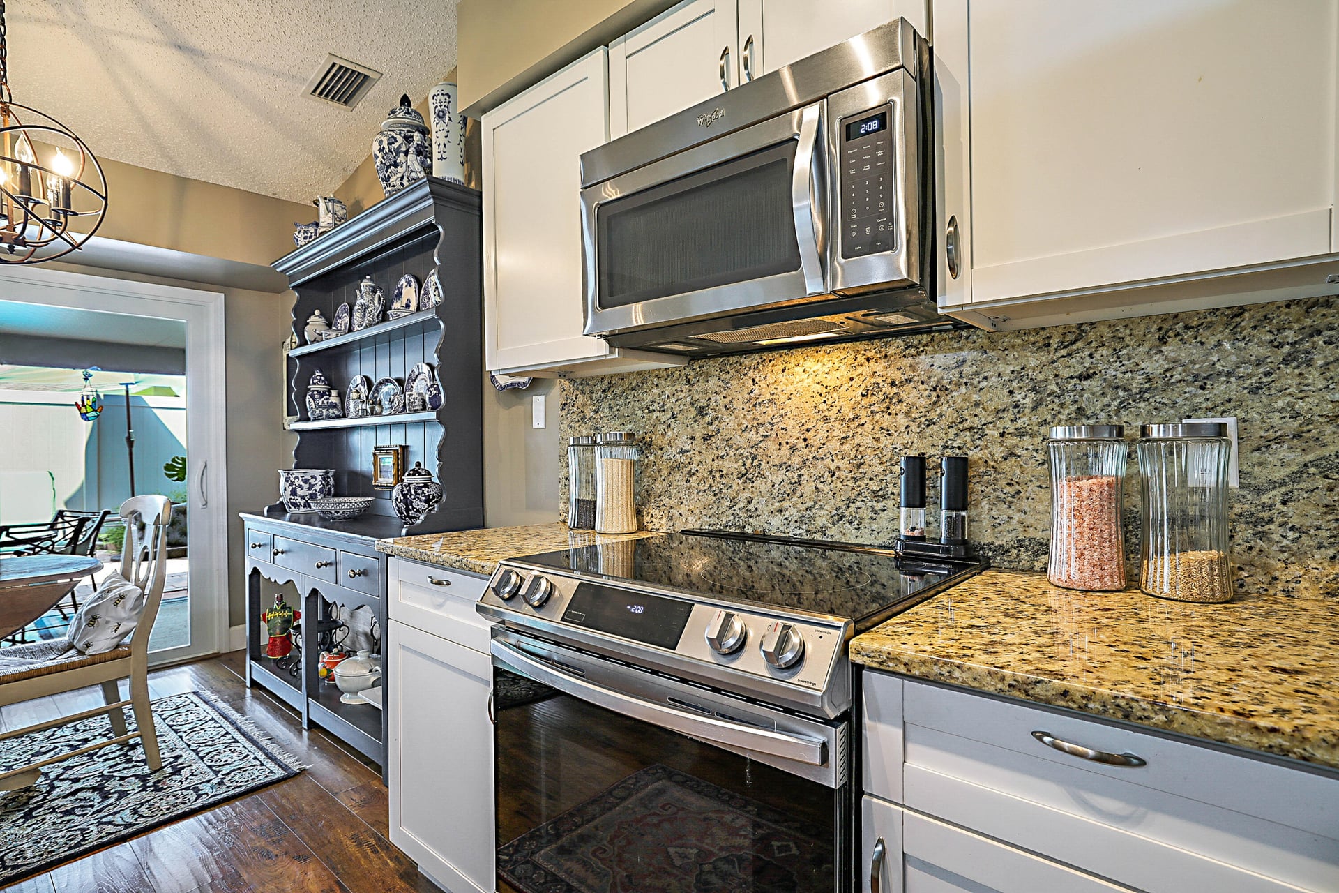 Residence photo 7