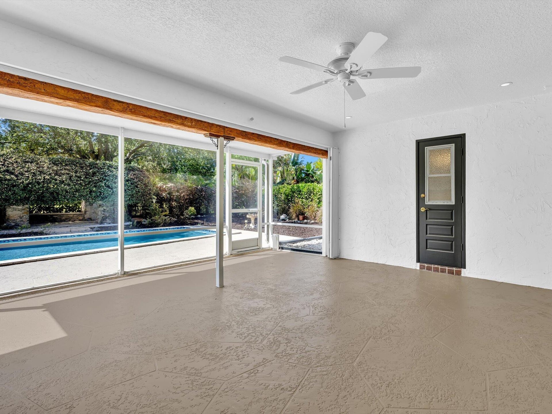 Residence photo 25