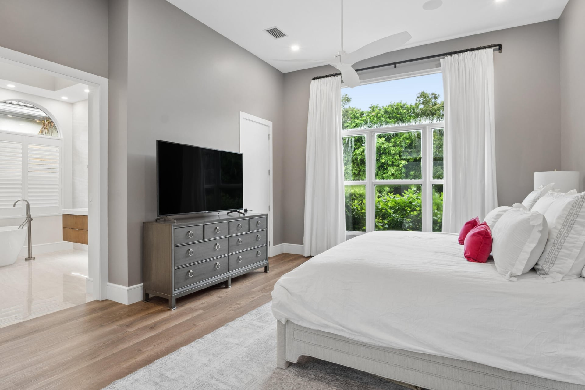 Residence photo 18