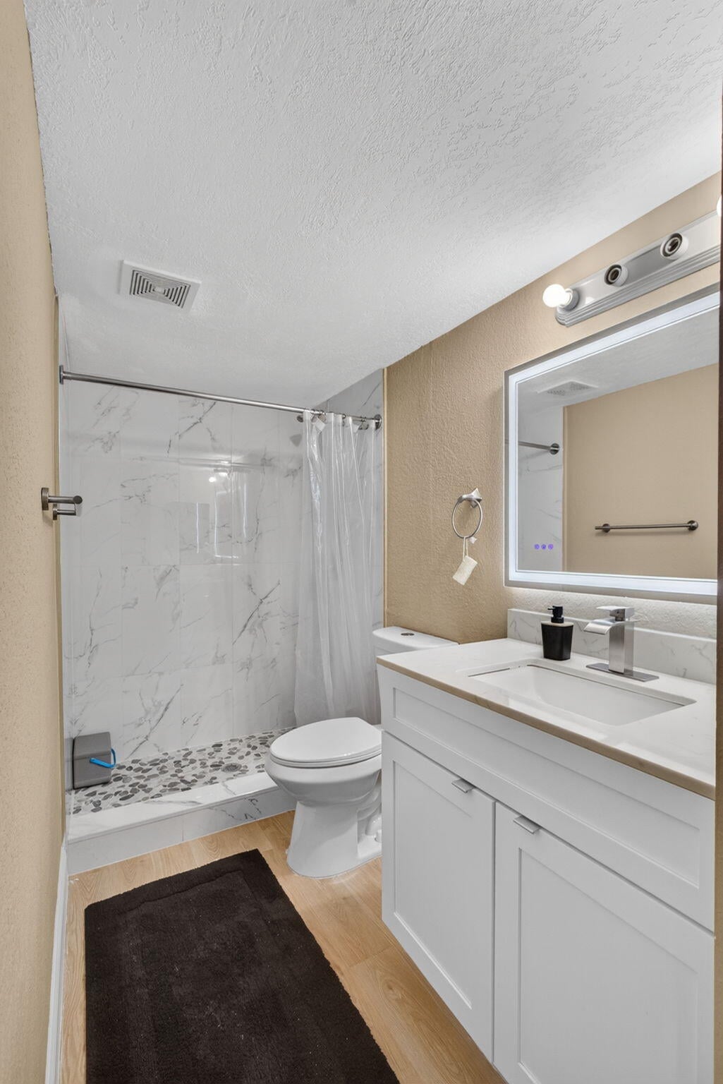 Unit 304 photo 36