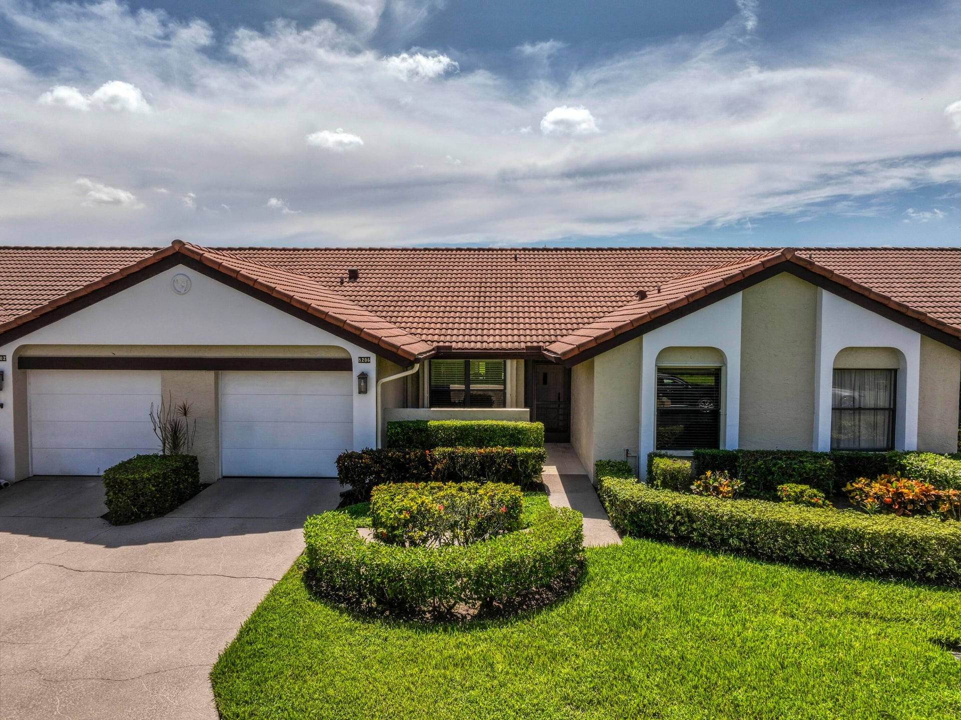  Residence photo 4