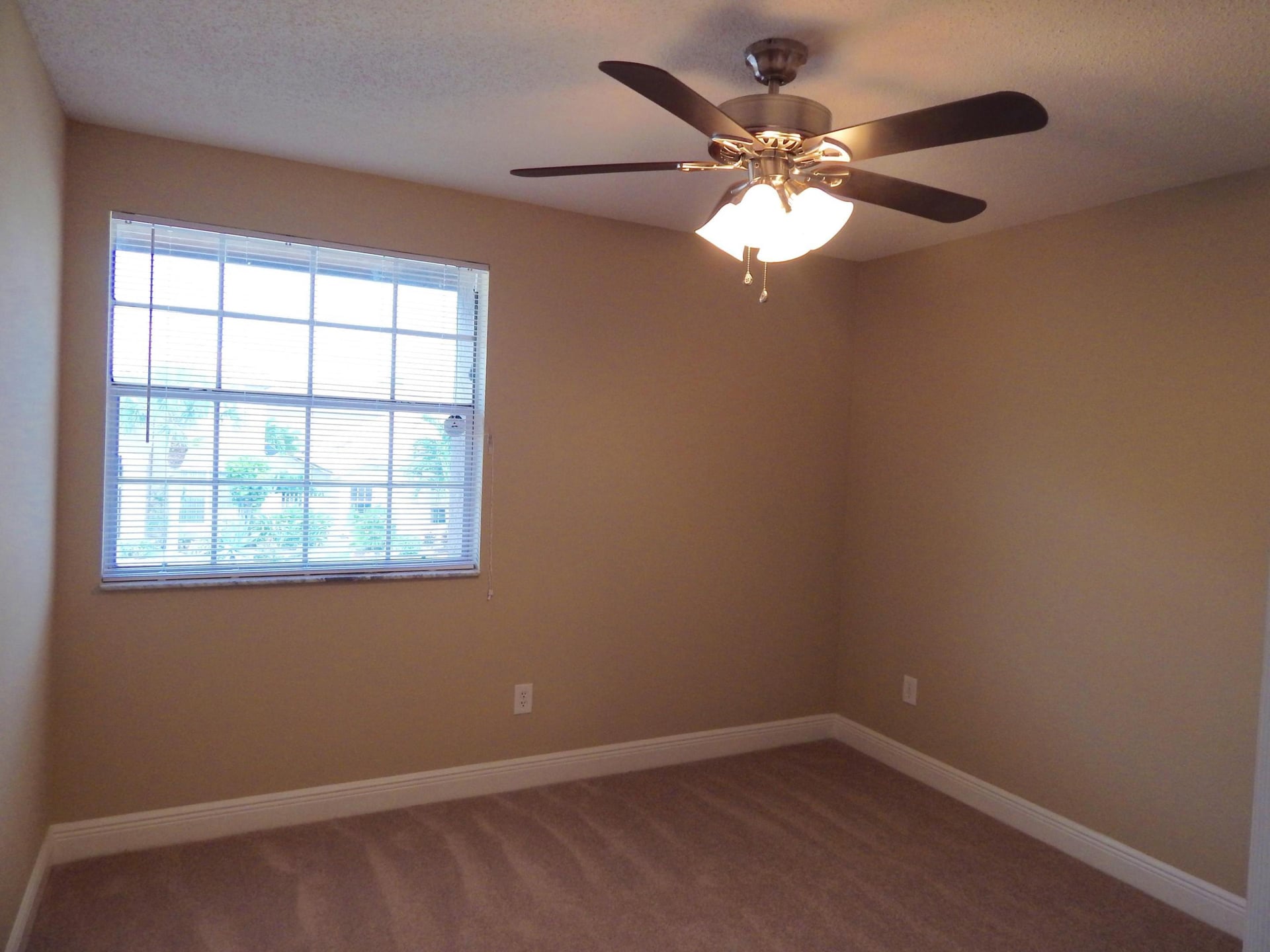  Residence photo 12