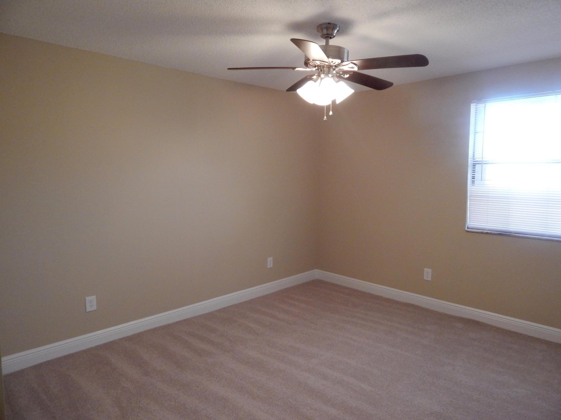  Residence photo 17