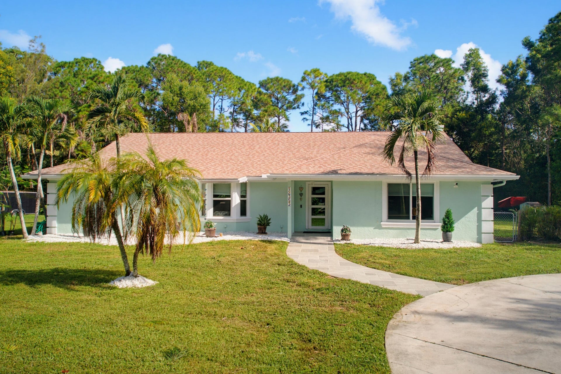  Residence photo 4