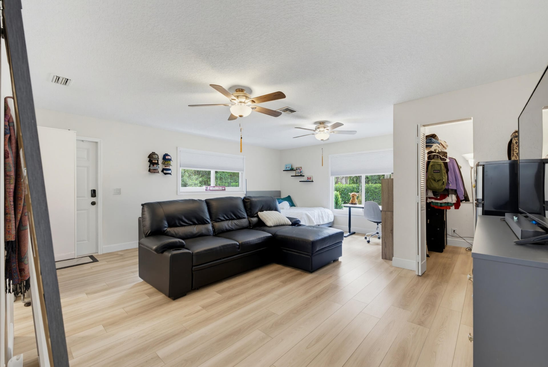  Residence photo 42