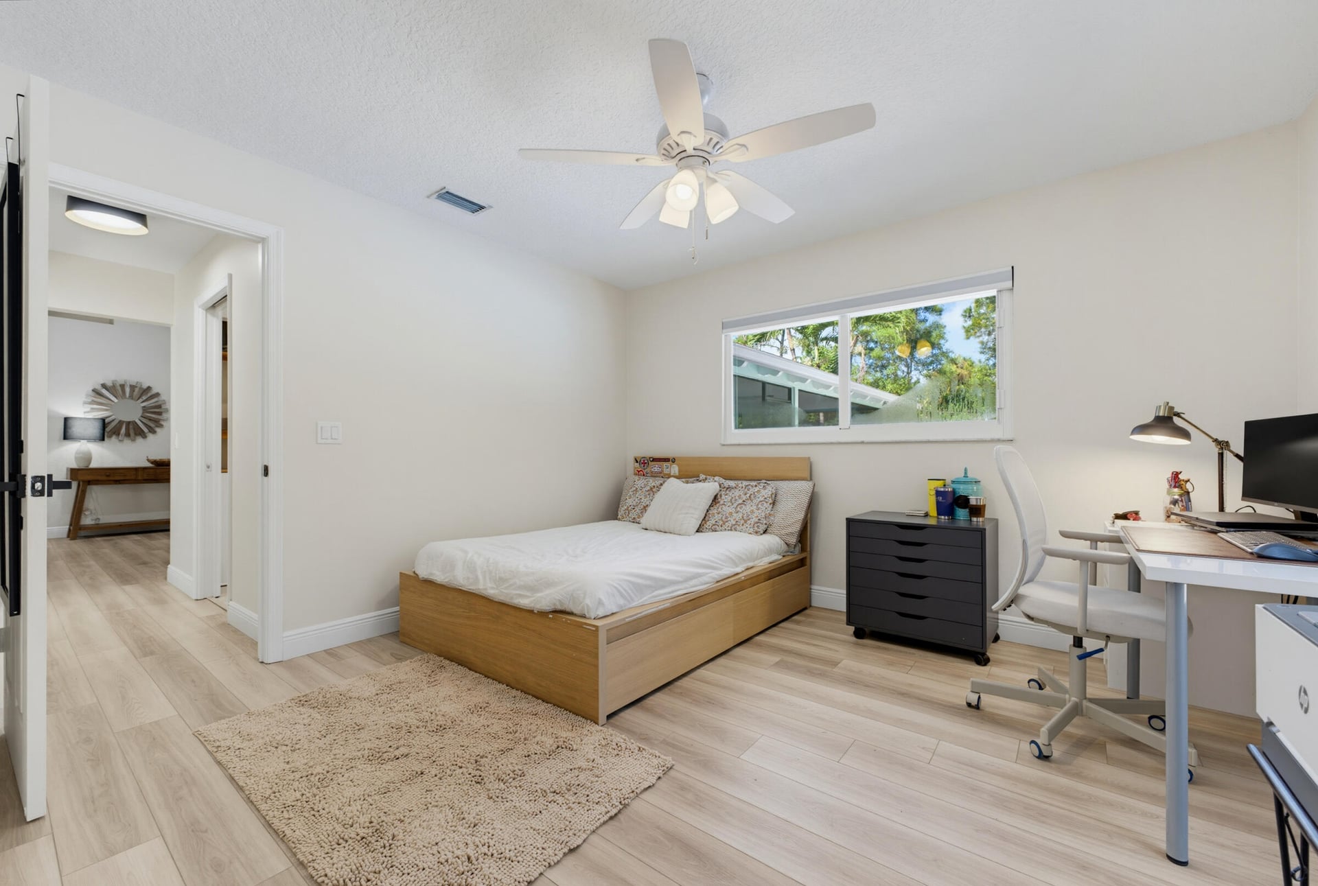  Residence photo 50
