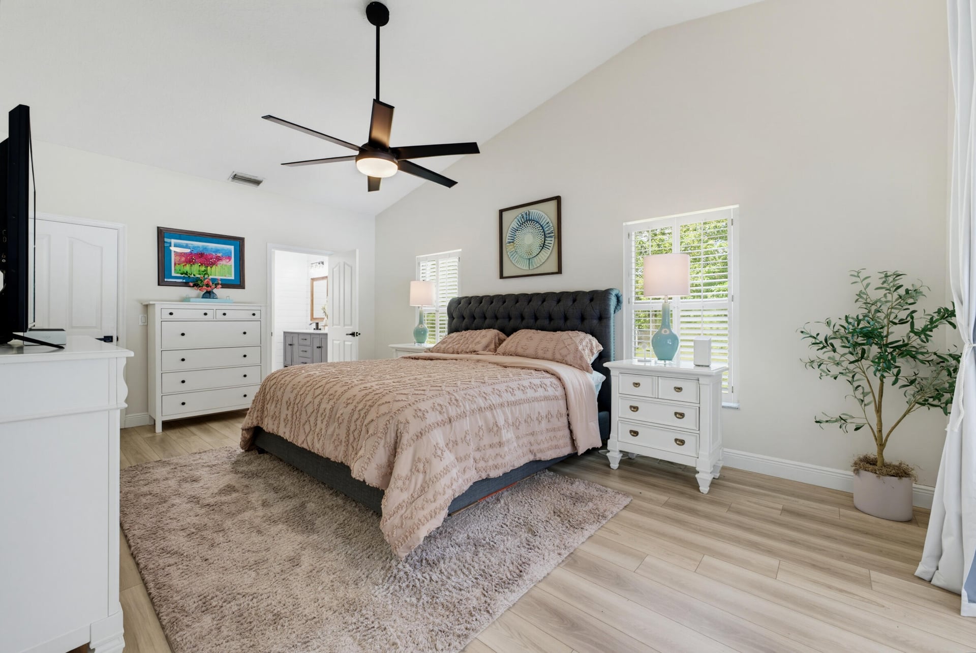  Residence photo 56